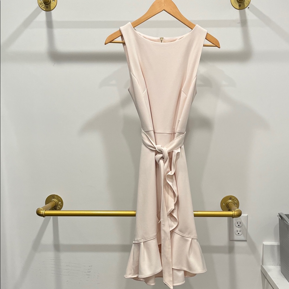 Elegant pale pink Sleeveless Dress